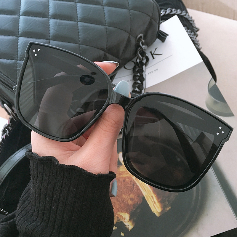 (YUZHU) TERSEDIA &amp; COD Kacamata Hitam Korea Wanita Oversize Kacamata Hitam Fashion Murah Cewek Sunglasses