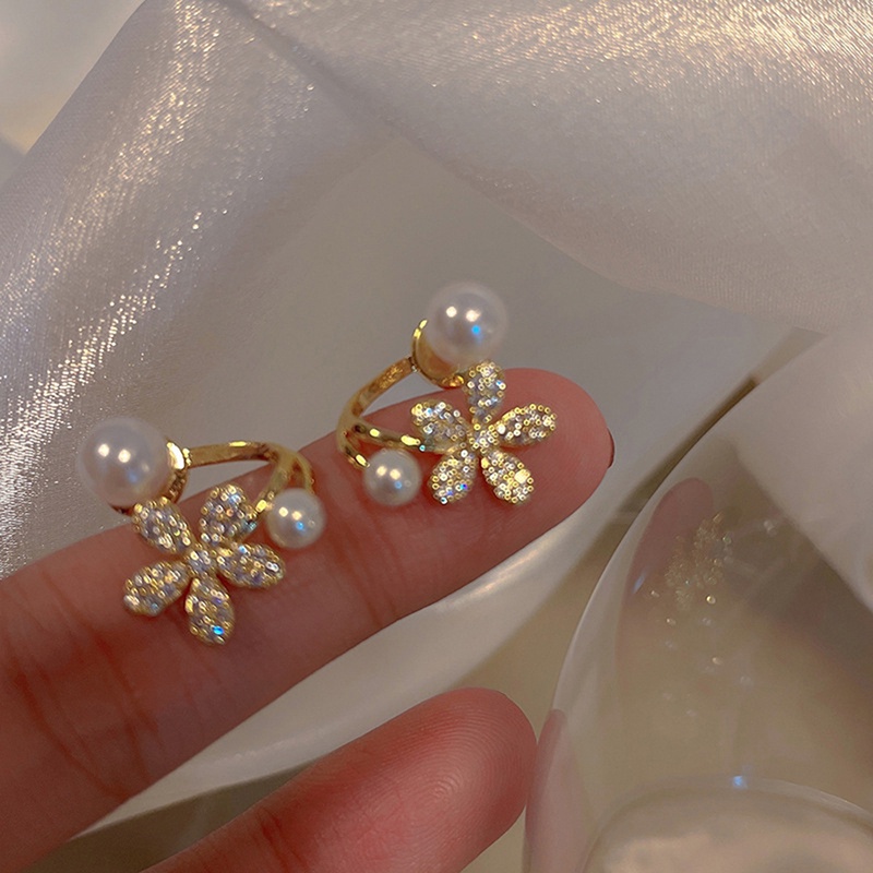 Anting Stud Desain Ekor Ikan Bunga Aksen Kristal Mutiara Bahan Zirkon Gaya Korea Untuk Wanita