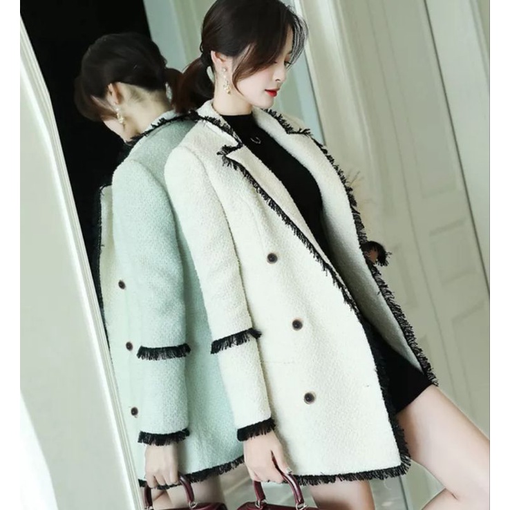 white tweed blazer taglabel