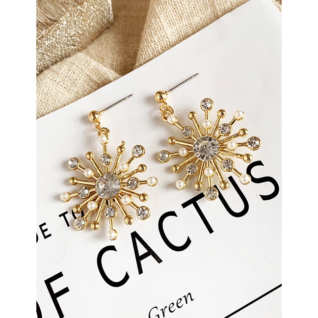 LRC Anting Tusuk Fashion Gold Alloy Pearl Flower Earrings F6753X