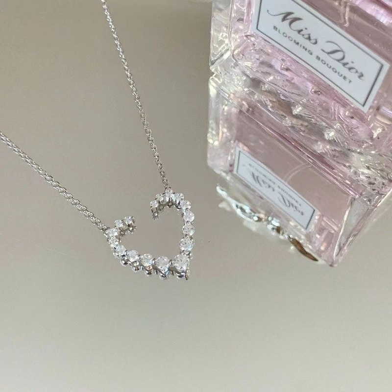 Kalung Bentuk Hati Aksen Berlian Bahan Zirkon Gaya Korea Untuk Wanita