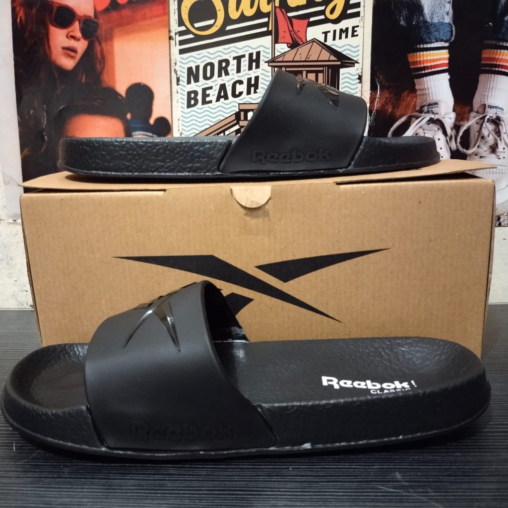 SANDAL SLOP BENASSI SELOP HITAM REEBOK PRIA WANITA TERMURAH REEBOK PREMIUM ORIGINAL SLIDE SENDAL MURAH FLIP FLOP-2