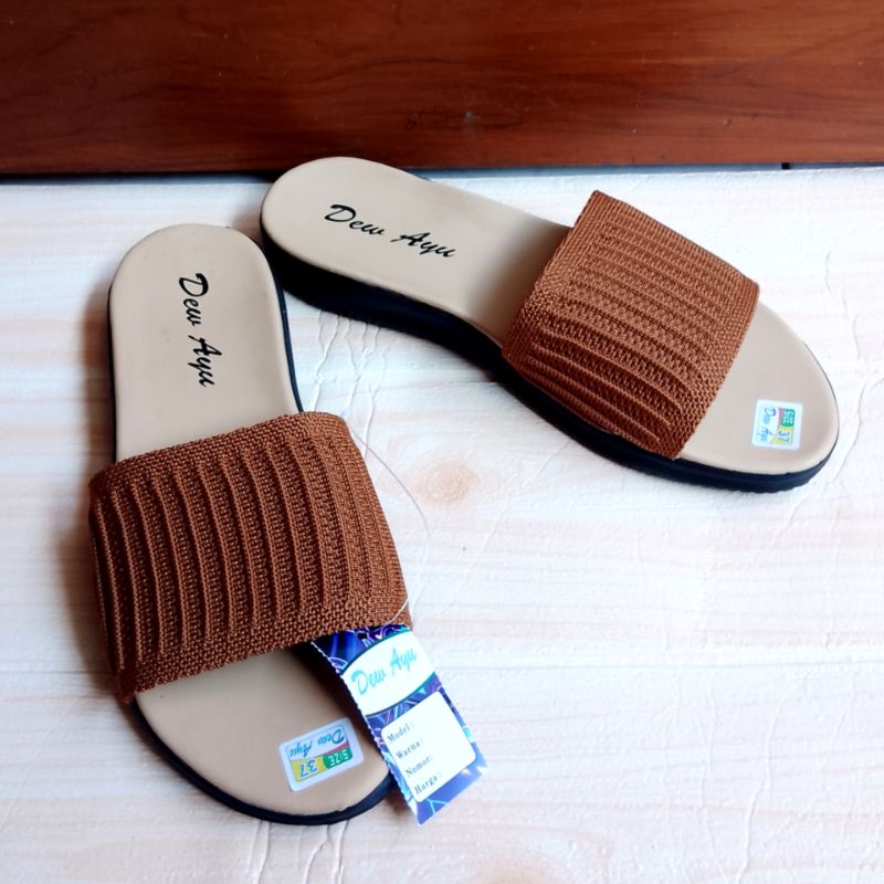 sandal wanita terbaru terpopuler sandal slop rajut import sandal wanita terkini termurah.