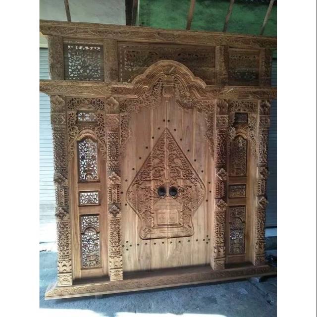 Gawang dan pintu rumah gebyok jawa