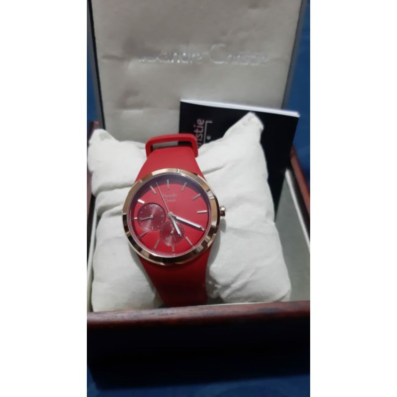 Preloved jam Alexandre Cristie