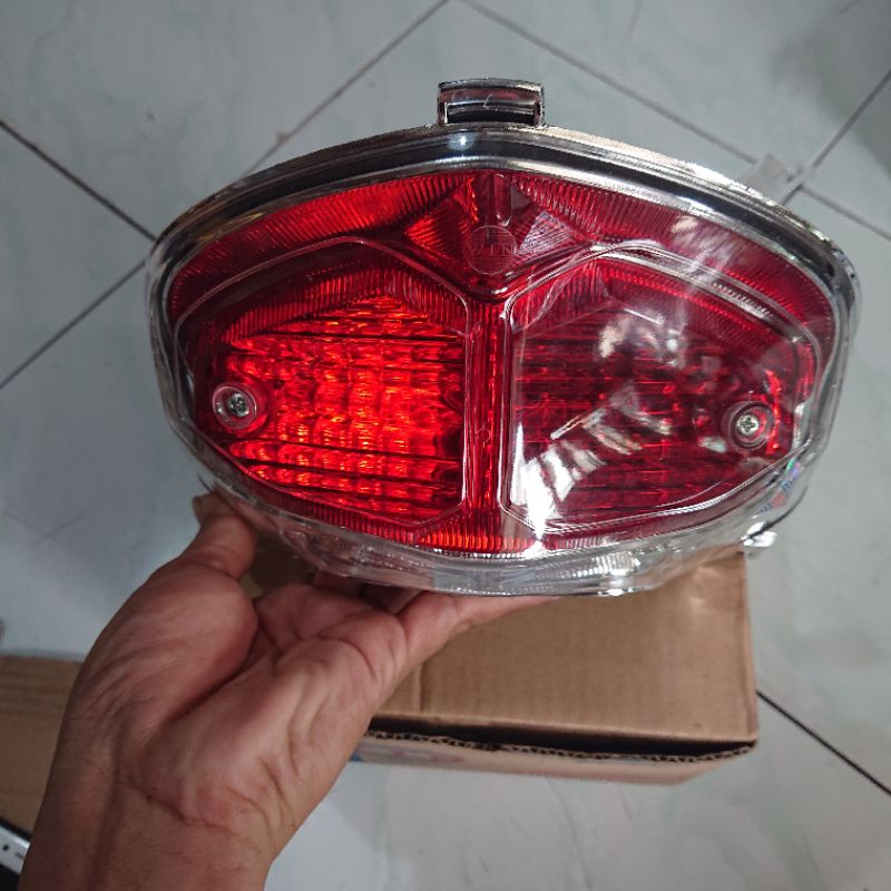 lampu belakang stop lamp lengkap 1 set yamaha VIXION old