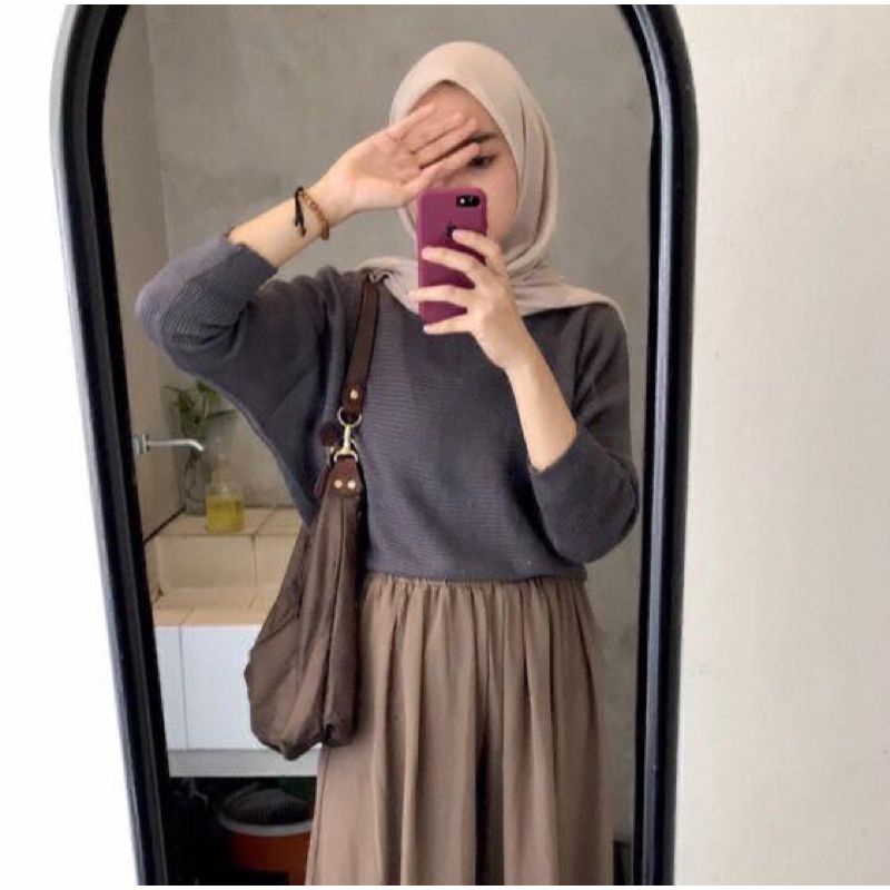 TIARA BLOUSE KNIT /OVERSIZE BATWING RAJUT/ ATASAN RAJUT WANITA TREND-Abu tua