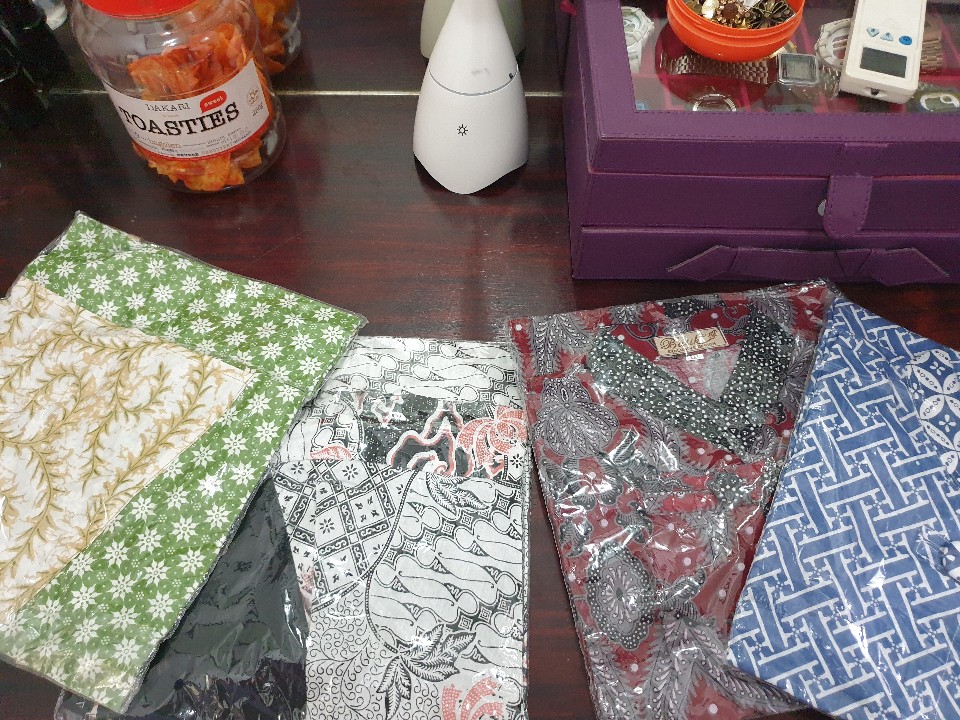 Atasan Batik Dolby Dolbi Dobby Doby Tenun Sutra Tulis Halus Katun Atbm Baron ,sarombit Atasan