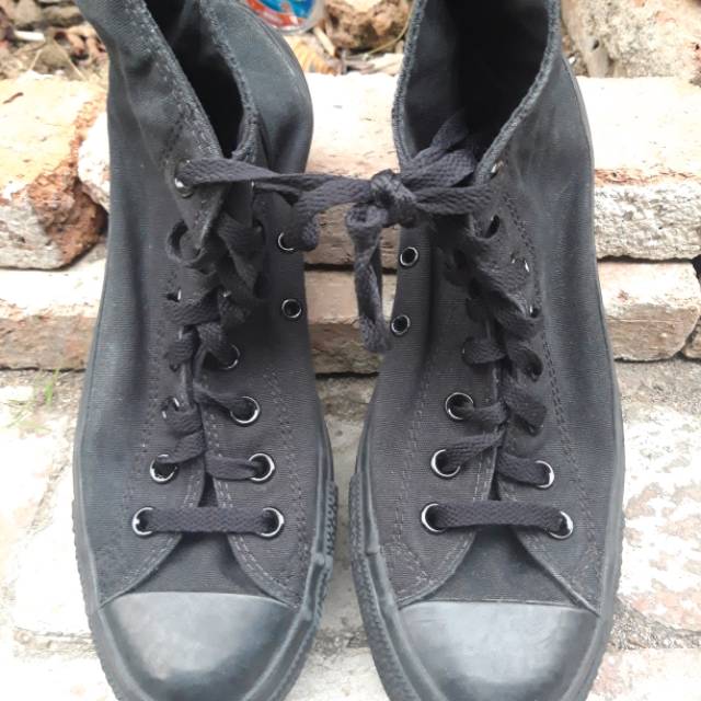 Preloved sepatu converse