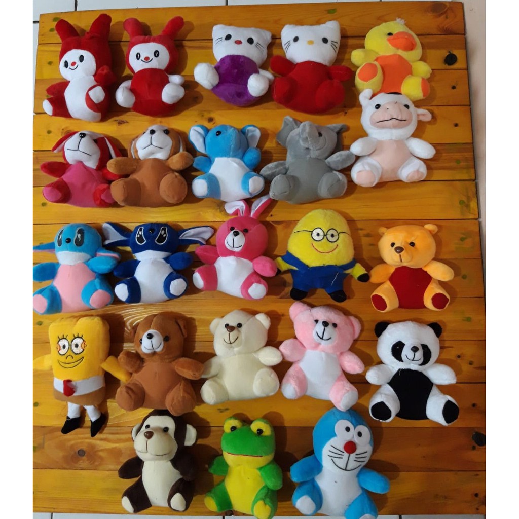 Boneka mini karakter, bisa untuk tambahan bucket wisuda ...