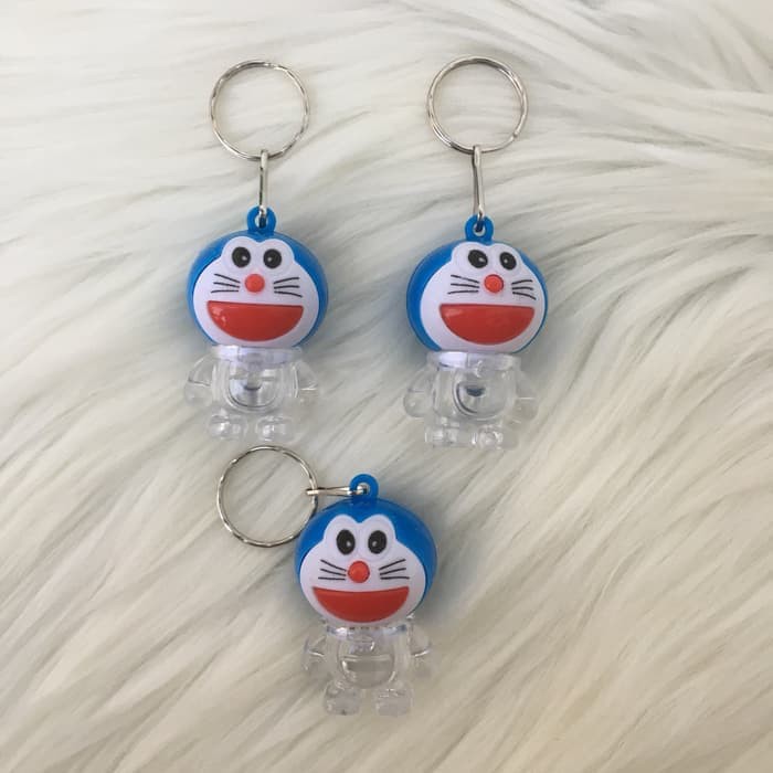 Gantungan Kunci Motif Doraemon bisa nyala lucu dan unik