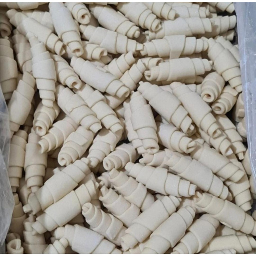 

Flash Sale - Croissant Dough Frozen FULL Butter +- 30gr isi 50 pcs