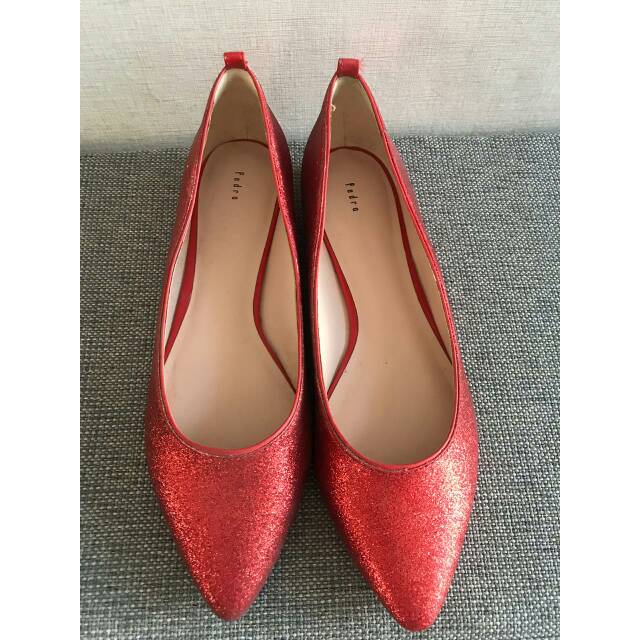 Sepatu flat pedro