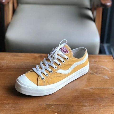Vantela public yellow low
