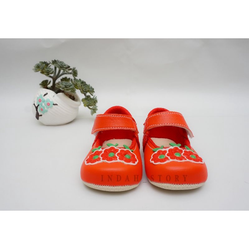 SEPATU BABY BELAJAR JALAN BABY PREWELKER!