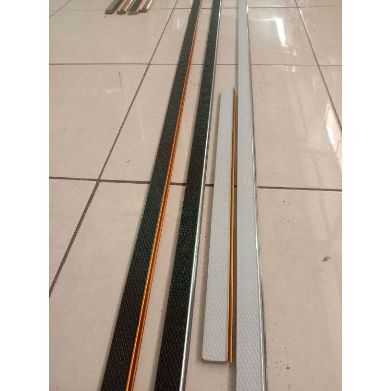 PIGURA PANEL   BINGKAI   BATANGAN DIAMETER  3CM PANJANG 3 METER