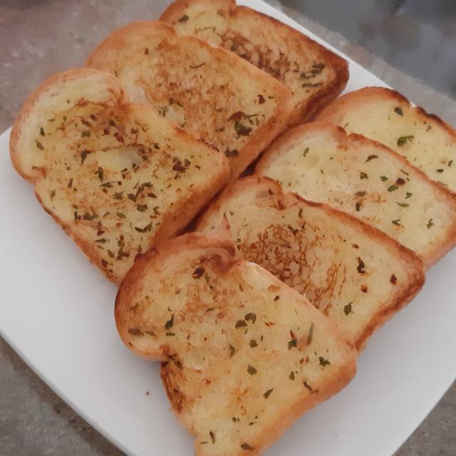 

Garlic bread frozen