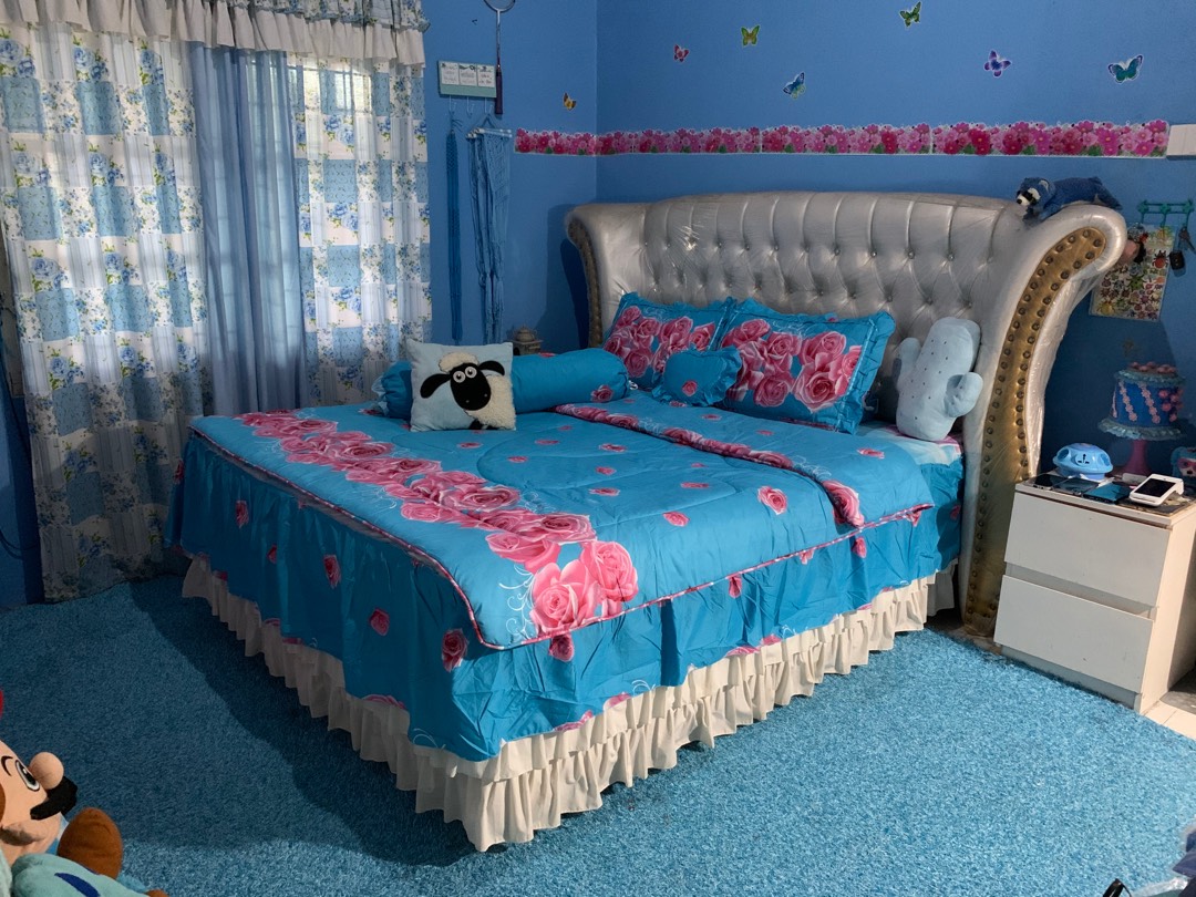 Sprei Kintakun Dluxe Rumbai Bantal Busa (rbb) Ukuran 180x200