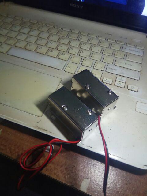 Solenoid Door Lock 12 Volt Ukuran Besar