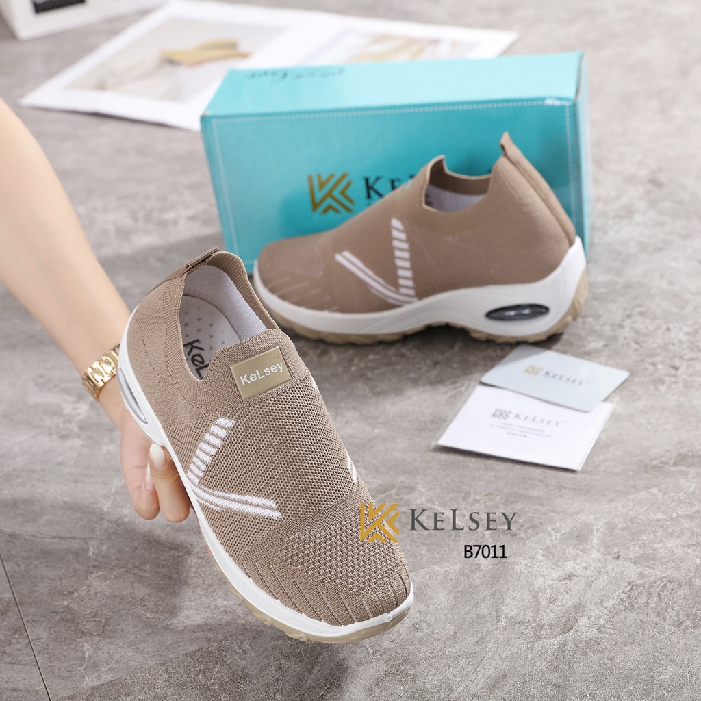 Kelsey Sepatu Sneakers Wanita Kelsey / Sepatu Kerja Anak Remaja Hingga Dewasa B7011