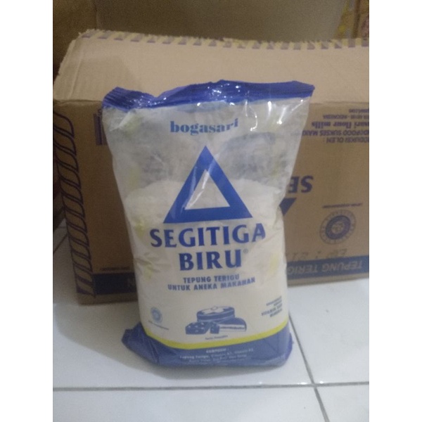 

Tepung segitiga biru