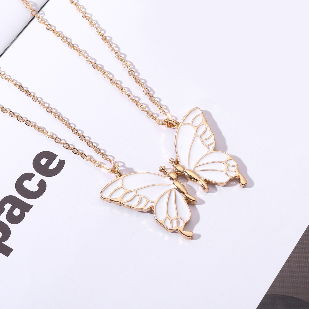 Qihe Kalung Rantai Liontin Kupukupu Warna Silver Untuk Wanita