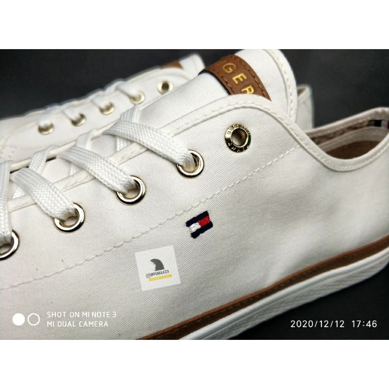 Tommy Hilfiger Iconic Sneakers Original + FREE kaos kaki