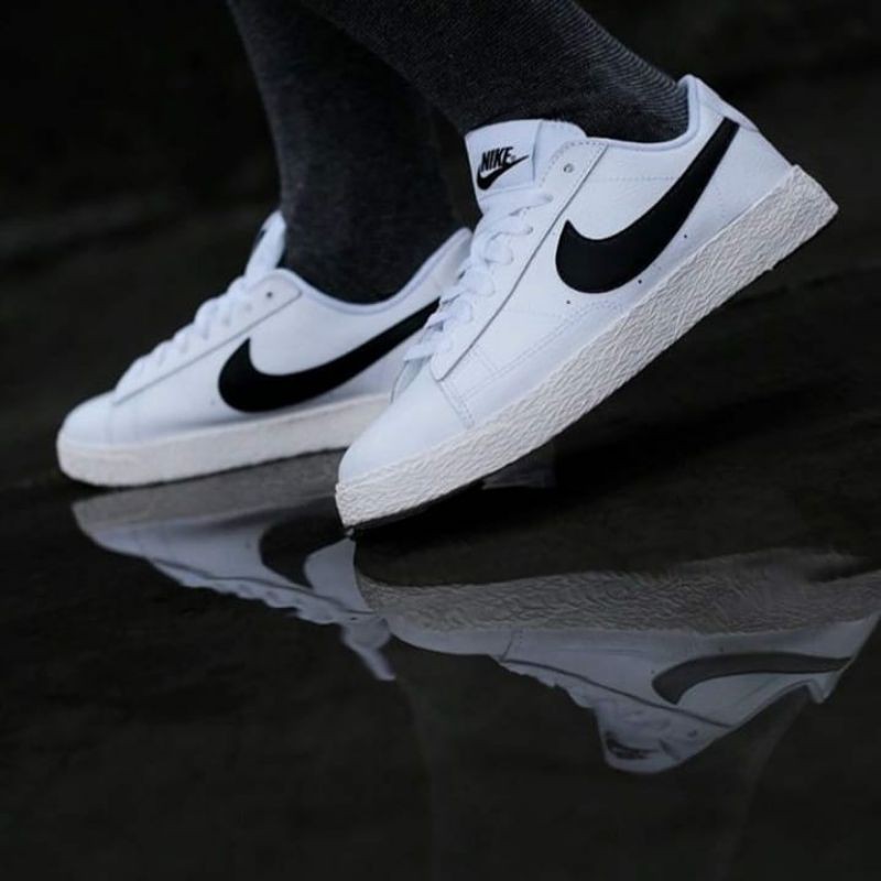 SEPATU SNEAKERS NIKE BLAZER LOW ORIGINAL