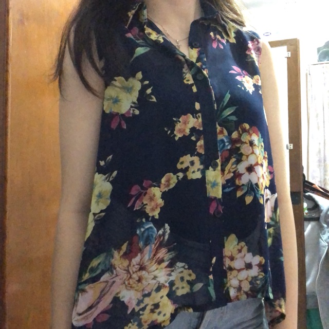 Floral tanktop preloved