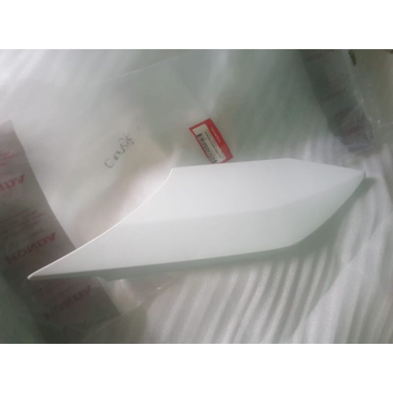 Cover body CRF 150L kiri warna putih