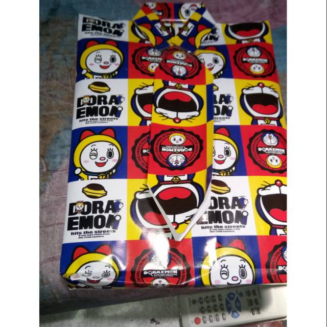 

Tambahan bungkus kado