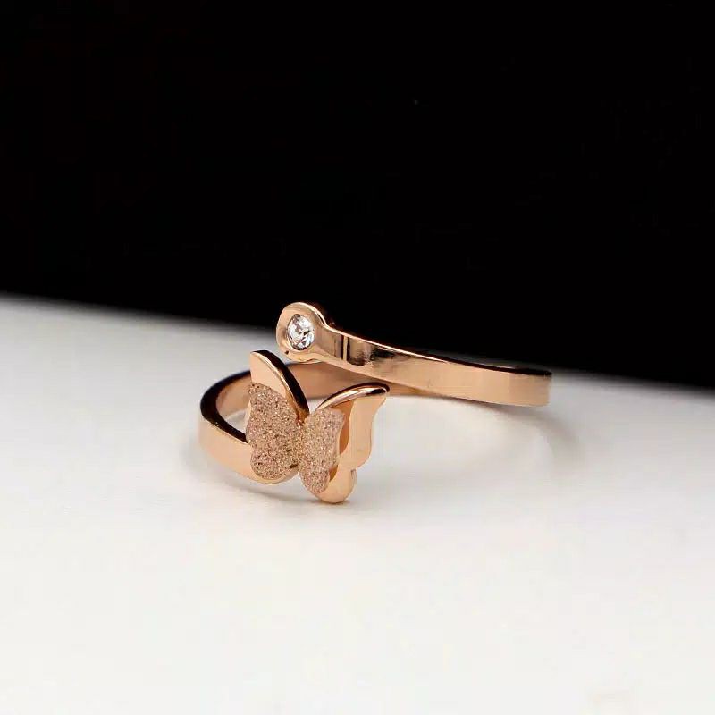 Fourfashion Cincin Bentuk Kupu-Kupu Bahan Titanium Steel Warna Rose Gold Gaya Korea Untuk Wanita