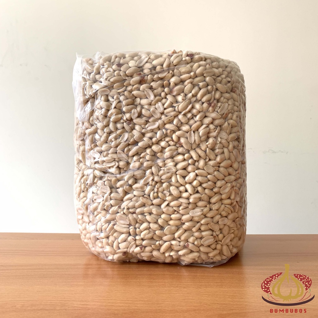 

Kacang Tanah Kupas 25/29 per 12.5 kg ukuran besar