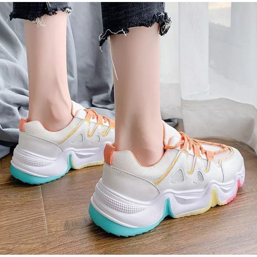 Sepatu Senakers Wanita Laila White Fashion AS140