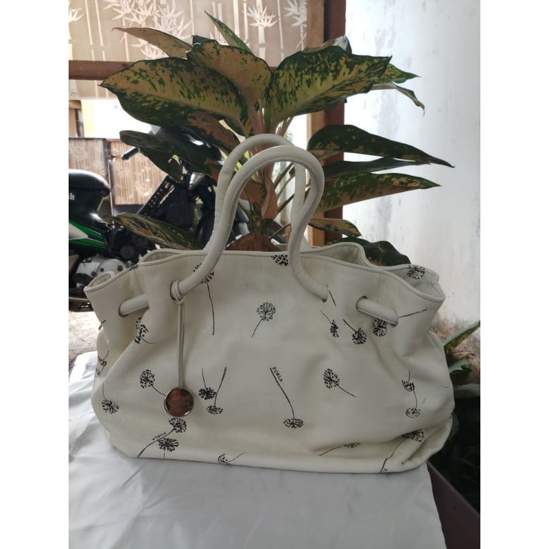 preloved tas Furla Authentic made in Tunisia, tas original