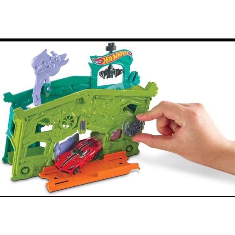 Hot wheels Ghost Garage Track Set