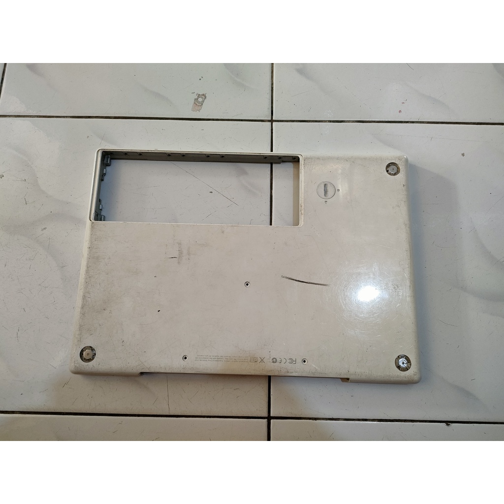 Casing Bawah Only Laptop Macbook Apple A1181