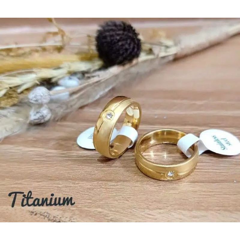 cincin couple gold titanium