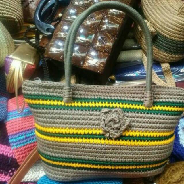 Tas Jinjing Rajut Bunga