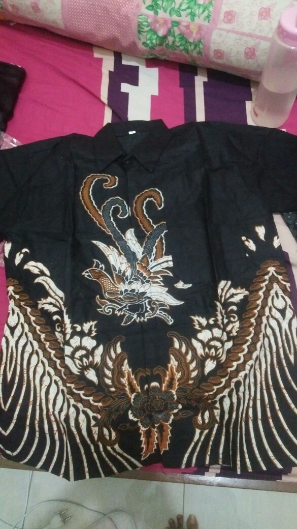 Kemeja Batik Pria Modern Lengan Pendek Motif Ayam