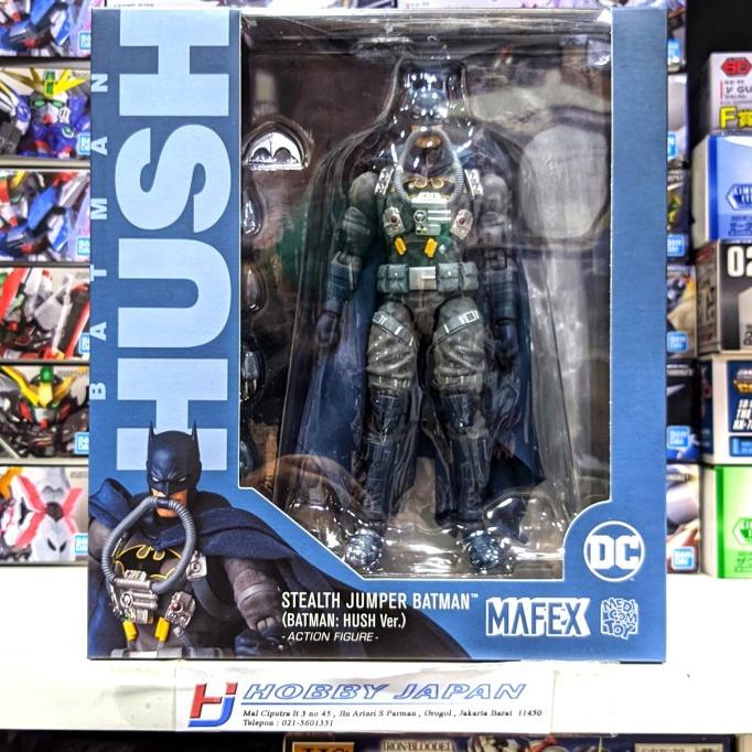 Mafex 166 Batman Stealth Jumper ( Batman: Hush )