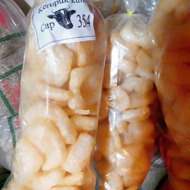 

Kerupuk kulit/krecek untuk sayur