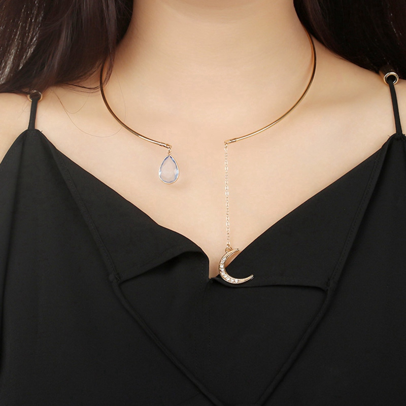 Kalung Choker Simple Elegan Model Terbuka Dengan Liontin Bulan Sabit+Kristal Untuk Wanita