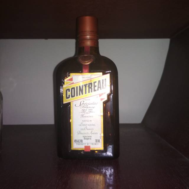 Botol bekas cointreau,hennesy,martell,johhnie walker