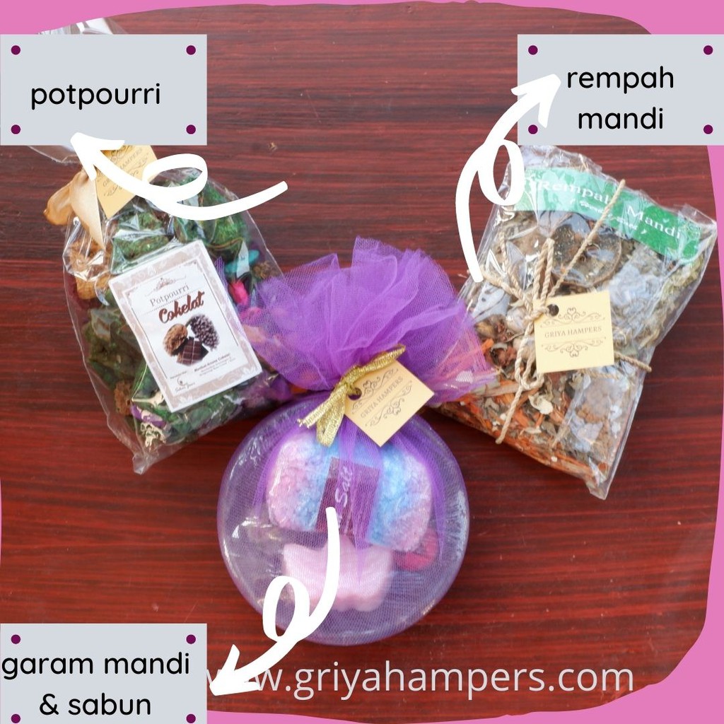 

Kado Pernikahan Kado Nikahan Hampers Wedding Herbal
