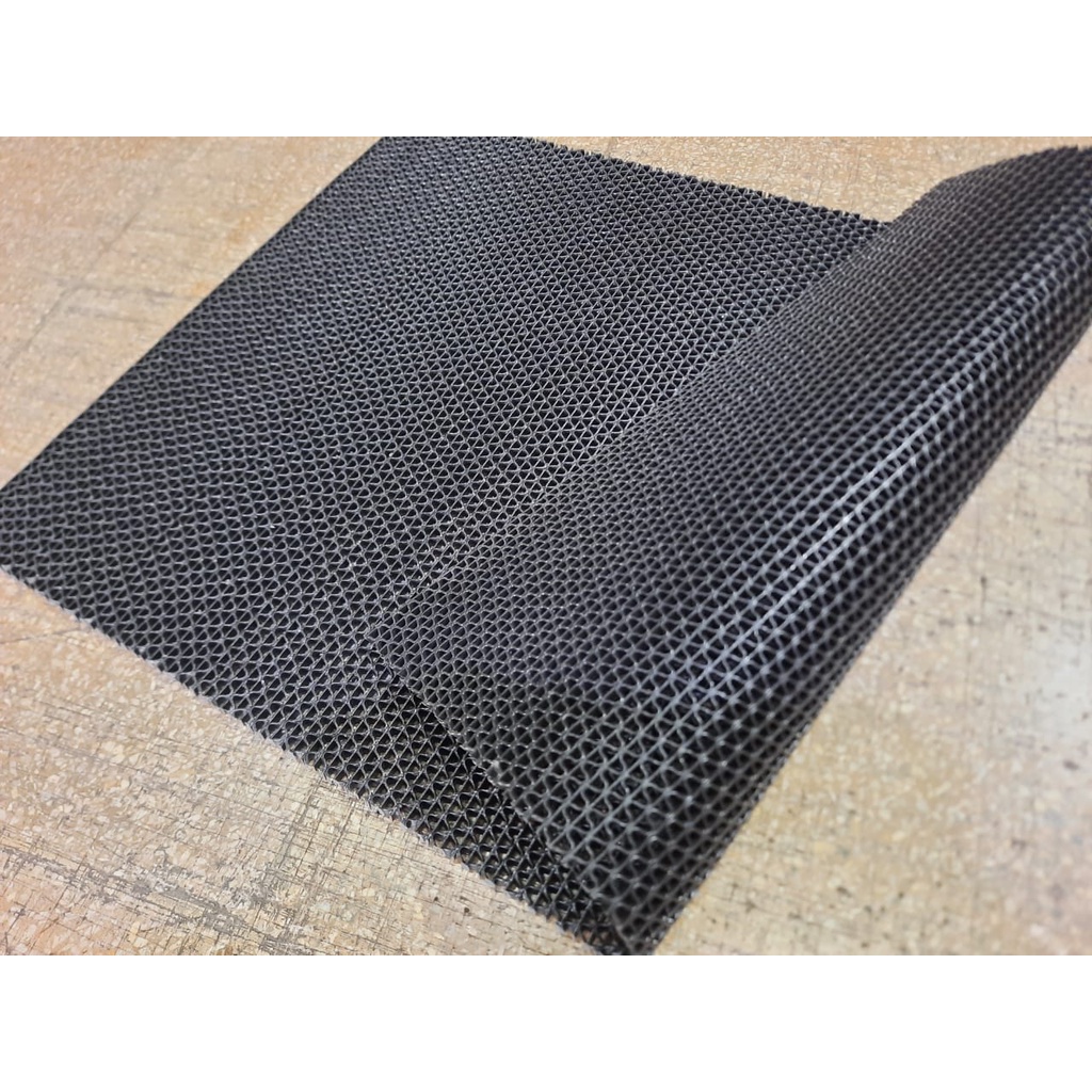 Alas Kandang Kucing/Alas Kandang Anjing/Alas Kandang Hewan S Mat 40x60-BLACK