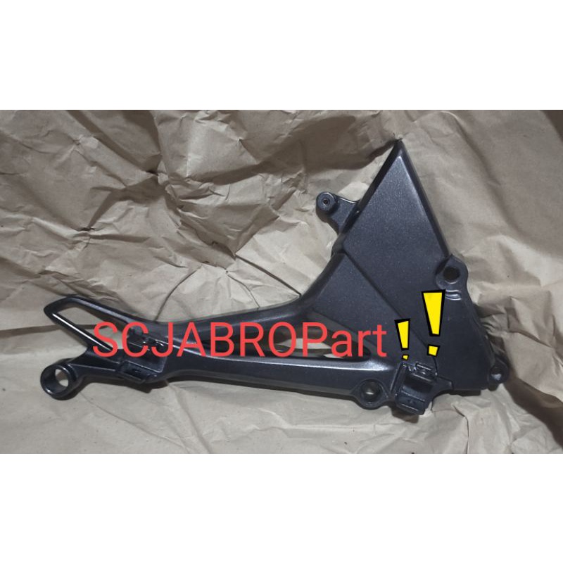 HOLDER R STEP GREY HONDA TIGER REVO...50600 KCJ 670..ORI AHM