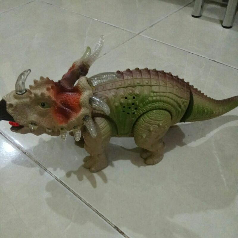 mainan dinosaurus robot preloved