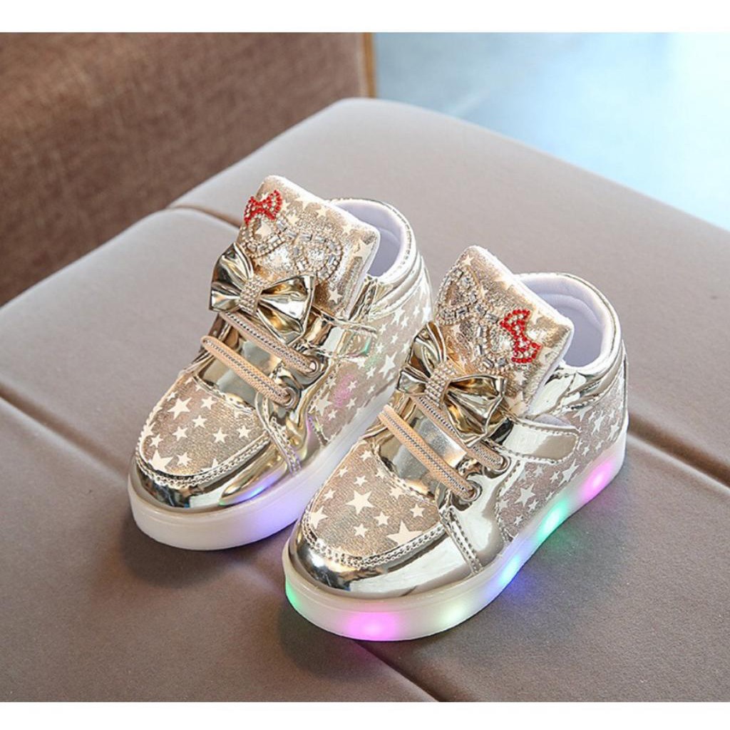 Sepatu Pesta Anak Perempuan Desain Hello Kitty dengan Lampu LED Menyala Breathable Bisa COD JNT