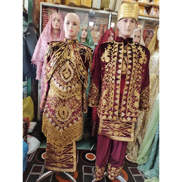 baju penganten Minang edisi baru.